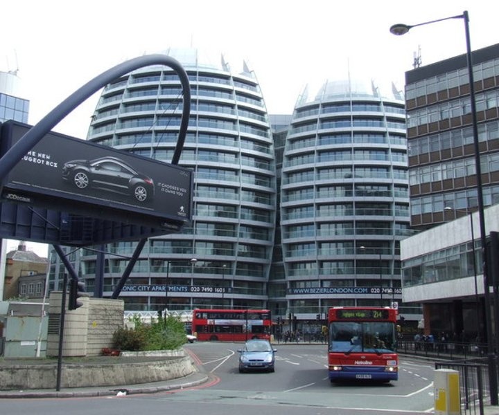 commercial and office cleaning in old street ec1